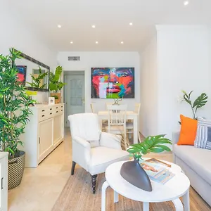 Apartamento Atico 2 Terrazas Junto Al Mar By Rent Me, Estepona